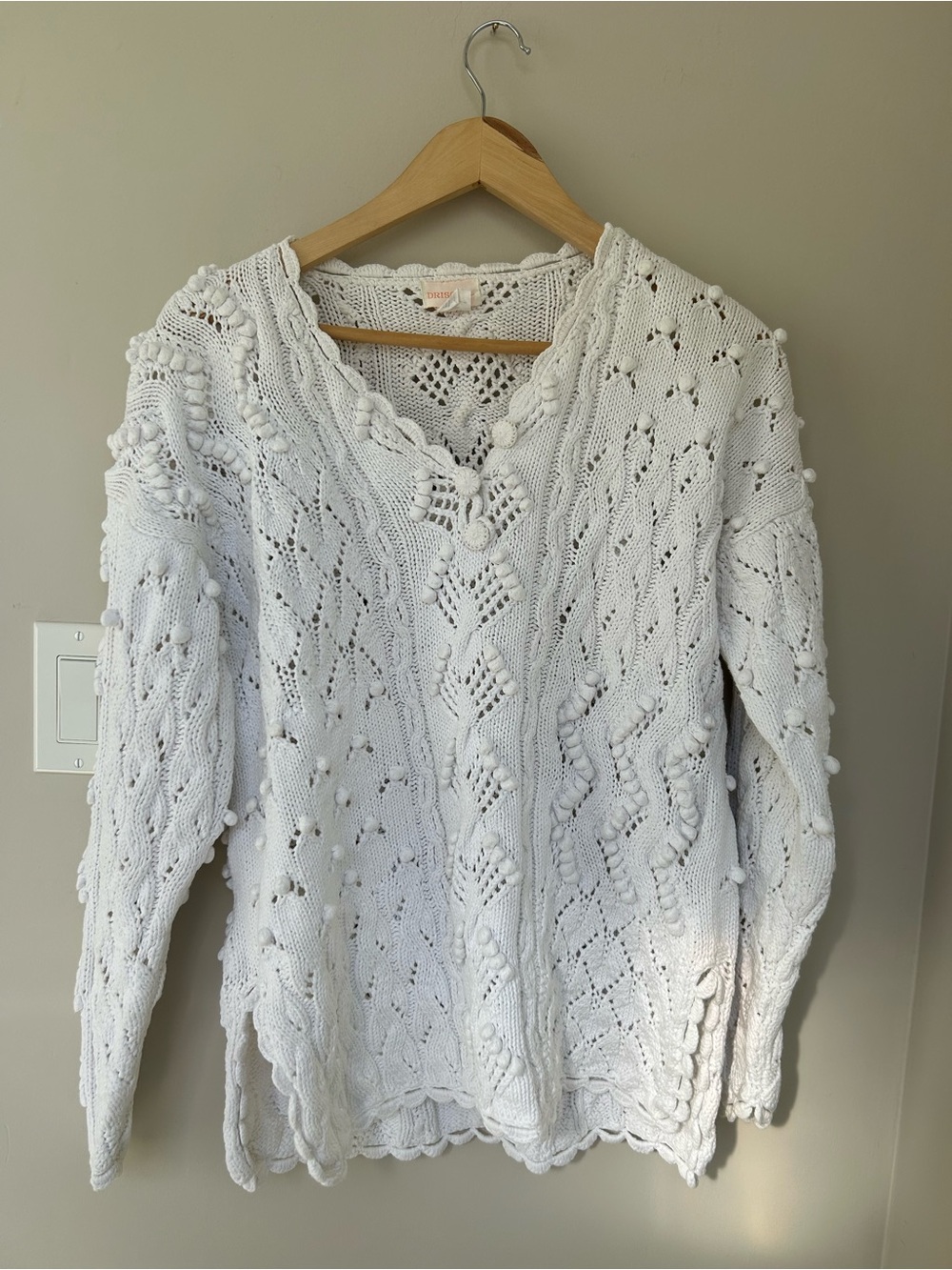 Vintage Driscoll White Cable Knit V-Neck Sweater